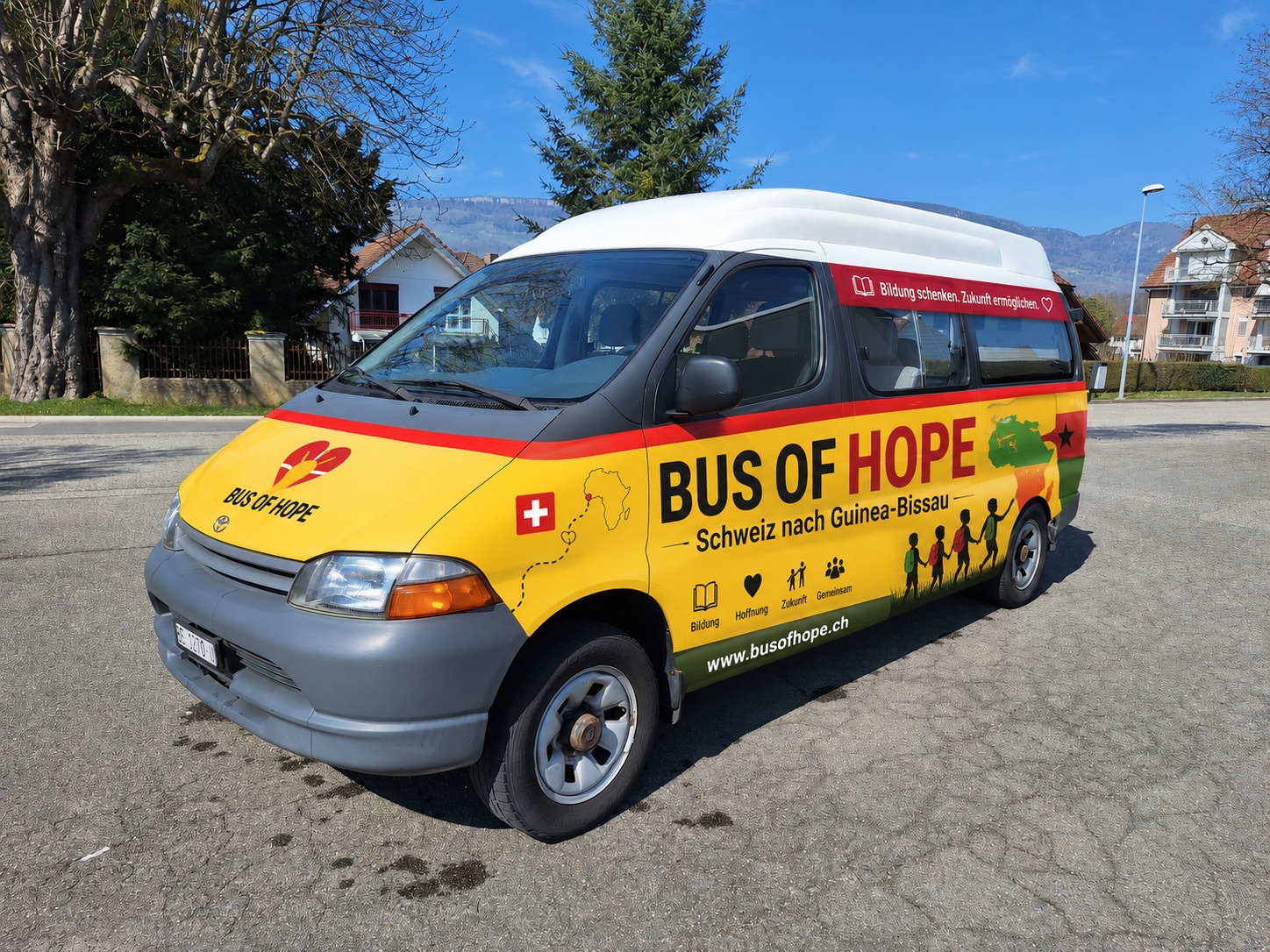 Designvision der Bus-of-Hope-Fahrzeugbeschriftung